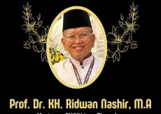 Mantan Rektor IAIN Surabaya Ridwan Nasir Wafat dalam Perjalanan Pulang Umrah