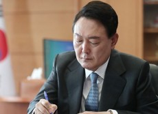 Yoon Suk-yeol jadi Presiden Korsel Pertama yang Ditangkap saat Masih Menjabat