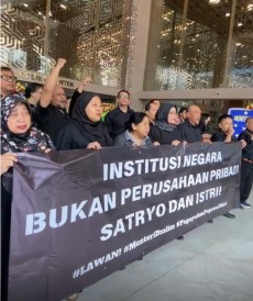 Menteri Satryo Diteriaki Mundur oleh ASN Kemendiktisaintek
