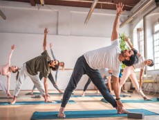 Tampak Sama, Kenali Ini Perbedaan Yoga & Pilates