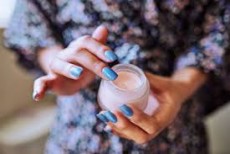 7 Manfaat Moisturizer yang Bikin Anda Mikir Dua Kali untuk Skip Pakai