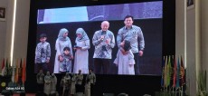 Chairul Tanjung: NU-Muhammadiyah Bersatu, Presidennya yang Milih Kalian: Cholil Nafis Tiru MUI Saja