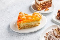 Ini Penyebab Perut Ingin Makananan Manis Meski Kenyang