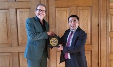UM Surabaya Perkuat Kerjasama dengan University of Groningen Belanda