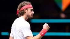 Setelah Ganti Raket Baru, Stefanos Tsitsipas Sukses Singkirkan Khachanov dan Sonego di Dubai Duty Free Tenis