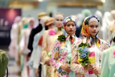 Funky Kebaya Community, Dorong Anak Muda Cinta dan Bangga Pakai Kebaya