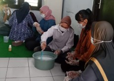 Dosen UMMAD Lakukan PKM Kewirausahaan Bagi Eks Napi Lapas Kota Madiun