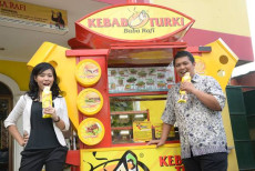Kebab Turki Baba Rafi Raih Penghargaan Triple Platinum Top Franchise 2025
