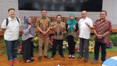 Alphabet Wooden Book Bilingual, Inovasi Dosen Unesa untuk Percepat Anak Kuasai Skill Berbahasa