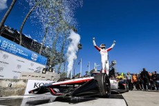 Honda Tak Terbendung di IndyCar 2025: Sapu Bersih 3 Seri Pembuka, Kirkwood Menang di Long Beach