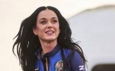 5 Fakta Menarik Perjalanan Luar Angkasa Katy Perry Bersama Blue Origin