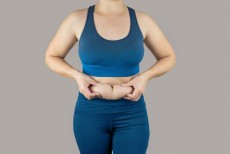 Ini Alasan Area Perut Wanita Mudah Berlemak
