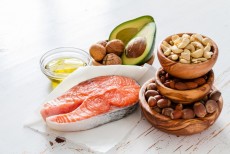 Makanan Kaya Omega 3 Bagus untuk Kesuburan pada Endometriosis