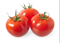 7 Manfaat Tomat untuk Kesehatan Alami Kulit Wajah