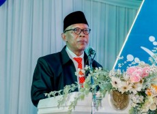 Mantan Rektor UNISMA Prof Maskuri Dipercaya Nakhodai Universitas Sunan Gresik