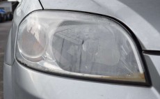Cara Mudah yang Bisa Kamu Gunakan Untuk Membuat Mika Lampu Mobil Tetap Bening
