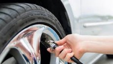 Bener Enggak Sih Ban Mobil Bisa Lebih Awet Jika Diisi Nitrogen?