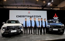 Mitsubishi Destinator Resmi Mejeng di GIIAS 2025, Ini Harga dan Fitur Unggulannya