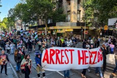 Usai Demo Berujung Bentrok di Sidney, Kini di Melbourne Ribuan Orang Turun ke Jalan Tolak Presiden Israel