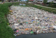 Awas Hati Hati! MUI Bikin Sikap Tegas Haramkan Buang Sampah ke Sungai, Danau, dan Laut
