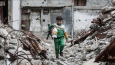 Lampion Ramadhan Menghiasi Kota di Palestina, Warna-warni Diantara Abu Bangunan Hancur