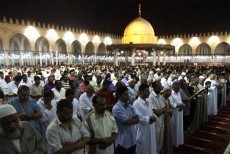 Menakar Kualitas dan Durasi Shalat Tarawih Menurut Khazanah Salaf
