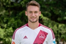 Gelandang Jerman Danny Blum Temukan Kebugaran Fisik Melalui Puasa Ramadhan Perdana