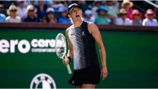 Si Cantik Elena Rybakina Diuji, tapi Sukses Jalani Ujian dan Melaju ke Babak 16 Besar Indian Wells, Swiatek Juga Lolos