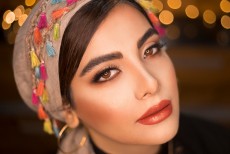 Tren Make Up Arabian Look dengan Riasan Mata yang Dramatis, Cocok untuk Hari Raya