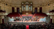 Avip Priatna dan JCO Sukses Gelar Konser di Panggung Concertgebouw Amsterdam