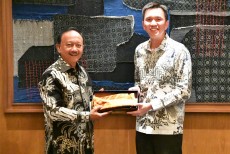 Pererat Hubungan Bilateral TNI AURSAF, Wakasau Jamu Makan Malam Delegasi RSAF