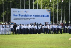 Peringatan Hardiknas 2026, Mendikdasmen Ingatkan Kembali Tujuan Pendidikan