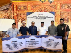 BPKH dan BAZNAS Salurkan Bantuan untuk 11 Pesantren di Jawa Timur, Sarpras Pendidikan Diperkuat