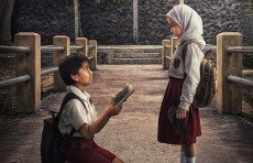 Kala Sepatu Jadi Simbol Cinta Keluarga, Film Children of Heaven Siap Mengaduk Emosi Penonton
