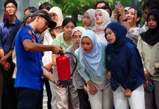 Damkar Malang Bekali Mahasiswa UB Keterampilan Mitigasi Kebakaran