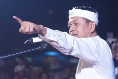 Dedi Mulyadi Geram, Gelar Sayembara Rp250 Juta demi Kejar Taufik Hidayat, Buronan Penganiaya Perempuan Hingga Buta