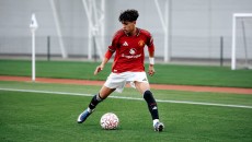 JJ Gabriel Kirim Pesan untuk Michael Carrick, Larangan Main di Premier League Dicabut