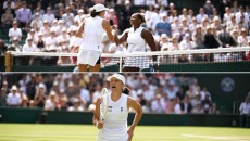 Juara Bertahan Swiatek Lolos dari Ujian Berat Townsend di Laga Perdana Wimbledon