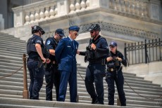 Anggota Militer AS Ditangkap di Capitol Karena Menyerukan Pemakzulan Presiden Trump