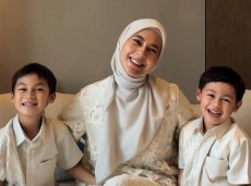 Paula Verhoeven Ajak Anak Belajar 99 Asmaul Husna, Ini Hikmah yang Dirasakan