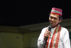 Sempat Ditolak, Ustaz Abdul Somad Tetap Lanjut Tabligh Akbar di Kutai Barat