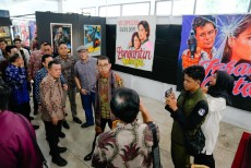 Fadli Zon Tinjau Museum Bioskop Jambi, Simpan Lebih dari 4.000 Koleksi Sejarah Film Indonesia