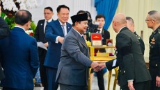 Prabowo Terima Medali Kehormatan Militer Thailand, Jadi Kepala Negara Asing Pertama Raih Baret Merah