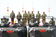 Perkuat Sinergitas, TNI AL Angkat Menhan dan Wapang TNI sebagai Warga Kehormatan Korps Marinir