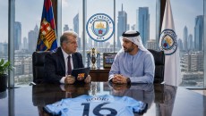 Barcelona Terus Berdiskusi dengan Klub Saudi Soal Bek Bintang Kesepakatan Personal Telah Tercapai