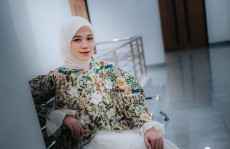 Alma Esbeye Bakal Tampil di Muktamar ke-35 NU, Intip Perjalanan Kariernya di Musik Religi