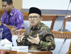 DPR Kecam Aksi Promosi Miras dengan Hafalan Surah Al-Quran: Melukai Umat Islam