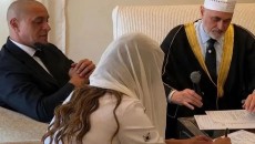 Kabar Roberto Carlos Peluk Islam Mencuat, Pernikahannya dengan Pengusaha Muslim Terungkap