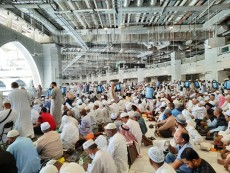 Khutbah Jumat: Mengisi Kemerdekaan NKRI dengan Nilai Islam