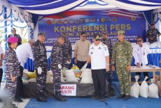 TNI AL Gagalkan Penyelundupan Bahan Tambang ke Malaysia, Amankan 75,7 Ton Pasir Timah Ilegal di Belitung Timur